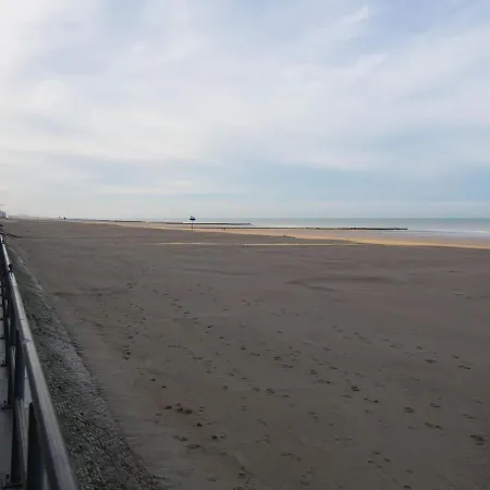 Huize Noordzee Located Directly On The Apartment
